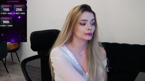 Kailyn online show from 12/02/24, 10:01