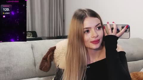 Kailyn online show from 01/16/25, 01:37