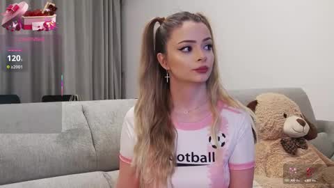 Kailyn online show from 02/15/25, 09:48