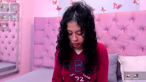 kaira_luxury online show from 05/14/26, 03:02