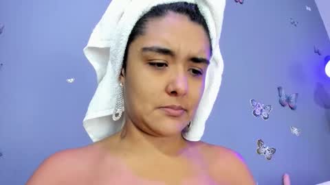 Snapshot of kaira_mosse_ chatting on 10/21/25, 12:17 kaira_mosse_ online show from 10/21/25, 12:17