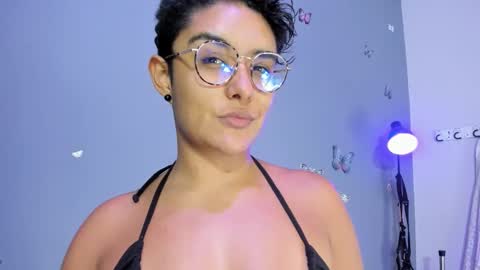 Snapshot of kaira_mosse_ chatting on 10/23/25, 12:59 kaira_mosse_ online show from 10/23/25, 12:59