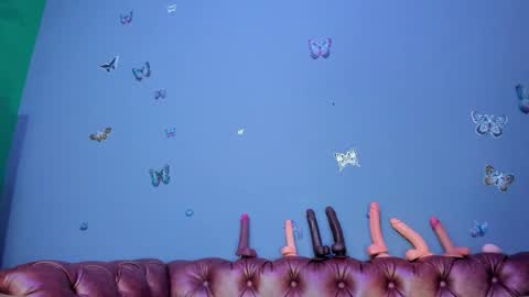 kaira_mosse_ online show from 12/22/25, 11:51