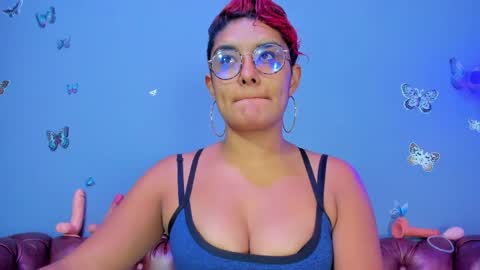 kaira_mosse_ online show from 04/09/26, 11:37
