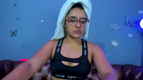 Snapshot of kaira_mosse_ chatting on 06/10/26, 11:53 kaira_mosse_ online show from 06/10/26, 11:53