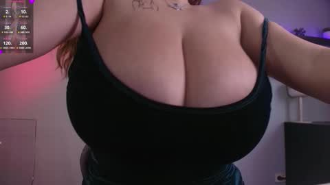 Snapshot of kairafantasy chatting on 09/30/25, 10:31 Kairafantasy online show from 09/30/25, 10:31