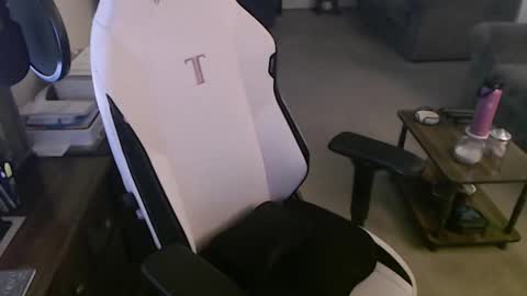 Camprincess331 online show from 01/06/25, 01:09