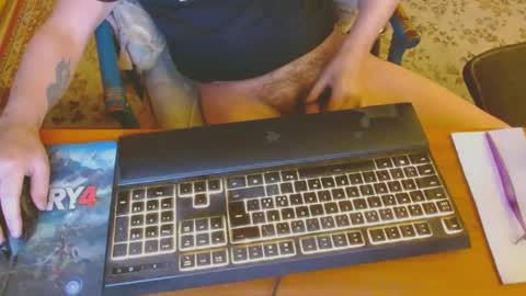 Leon online show from 12/17/24, 04:21