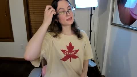 Kaiya    online show from 12/18/24, 07:58