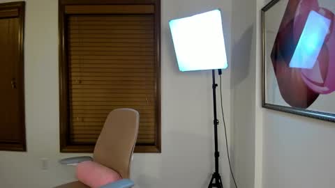 Kaiya    online show from 12/20/24, 07:22