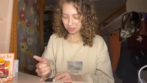 Snapshot of kaleighbourek chatting on 04/13/26, 06:35 Lily online show from 04/13/26, 06:35