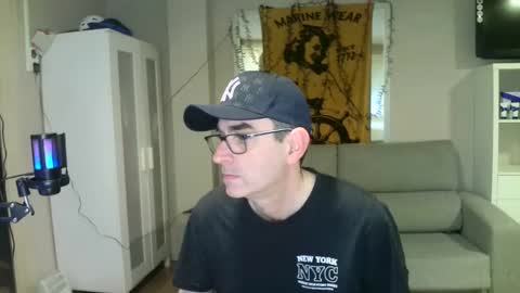 Snapshot of kalem48 chatting on 01/21/25, 07:58 MusicMen49 online show from 01/21/25, 07:58