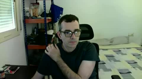 Snapshot of kalem48 chatting on 02/24/26, 10:35 MusicMen49 online show from 02/24/26, 10:35