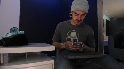 Snapshot of kaletattoos chatting on 06/11/26, 11:19 Kale online show from 06/11/26, 11:19