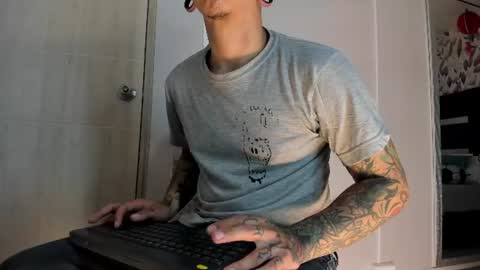 Snapshot of kaletattoos chatting on 07/12/26, 11:56 Kale online show from 07/12/26, 11:56