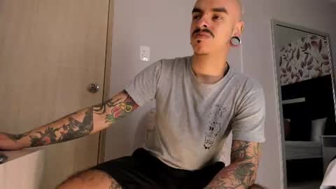 Snapshot of kaletattoos chatting on 07/20/26, 11:45 Kale online show from 07/20/26, 11:45