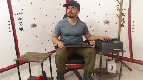 Snapshot of kalethbigdick88 chatting on 09/16/25, 03:57 Kaleth online show from 09/16/25, 03:57