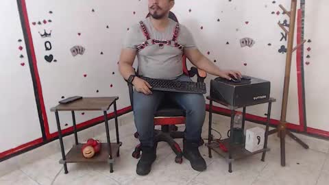 Snapshot of kalethbigdick88 chatting on 10/05/25, 12:09 Kaleth online show from 10/05/25, 12:09