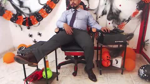 Kaleth online show from 10/24/25, 08:05