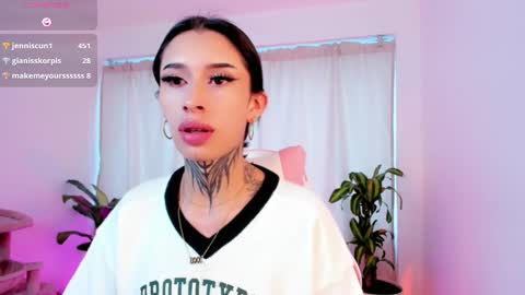 Snapshot of kali_ka chatting on 02/22/25, 04:19 Kali Ka Please help me with your thumbs up its important dont forget my birthday on October 26 online show from 02/22/25, 04:19