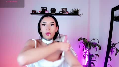 Snapshot of kali_ka chatting on 10/17/25, 06:10 Kali Ka Please help me with your thumbs up its important dont forget my birthday on October 26 online show from 10/17/25, 06:10