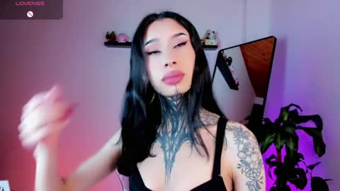 Kali Ka Please help me with your thumbs up its important   dont forget my birthday on October 26 online show from 05/17/26, 08:27