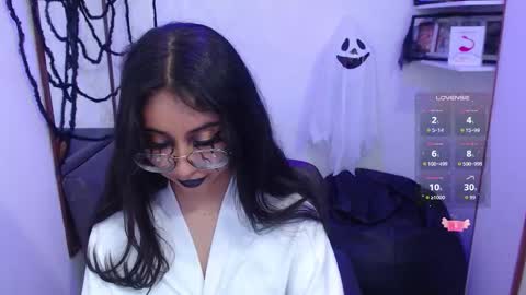 Snapshot of kalilowe_ chatting on 10/30/25, 06:30 Kali online show from 10/30/25, 06:30