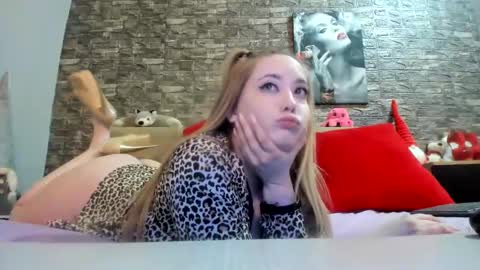 kalindahot online show from 02/16/25, 10:10