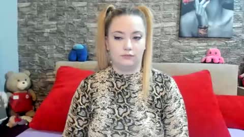 kalindahot online show from 10/31/25, 07:04