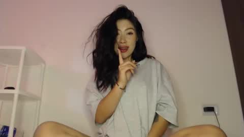 ONLY FANS  cami0777 FANSLY Camilabcruz777    instagram  online show from 01/17/25, 04:15