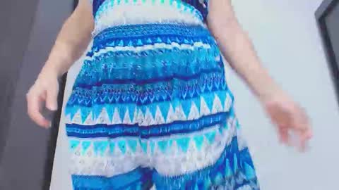 Hannah online show from 11/09/25, 01:48