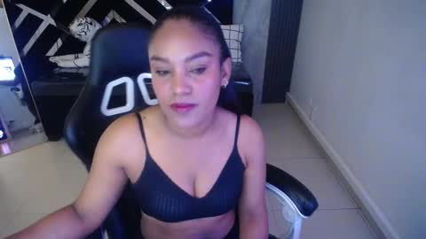Kamala. Live 2100 - 600 online show from 10/03/25, 03:25