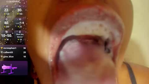 Snapshot of kamariafyre chatting on 01/09/25, 01:24  Kamaria Fyre  online show from 01/09/25, 01:24