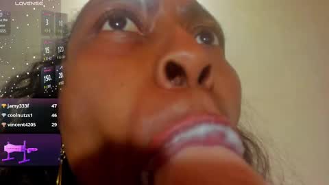 Snapshot of kamariafyre chatting on 01/10/25, 03:39  Kamaria Fyre  online show from 01/10/25, 03:39