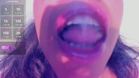 Snapshot of kamariafyre chatting on 01/12/25, 12:18  Kamaria Fyre  online show from 01/12/25, 12:18