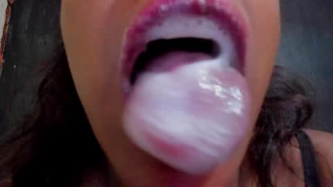 Snapshot of kamariafyre chatting on 02/02/25, 07:04  Kamaria Fyre  online show from 02/02/25, 07:04