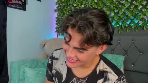 camilo  independent model online show from 01/25/25, 09:04