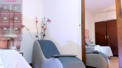 Snapshot of kamila_arias chatting on 05/06/26, 12:54 online show from 05/06/26, 12:54
