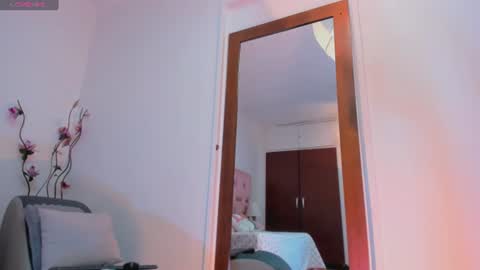 Snapshot of kamila_arias chatting on 07/22/26, 01:14 online show from 07/22/26, 01:14