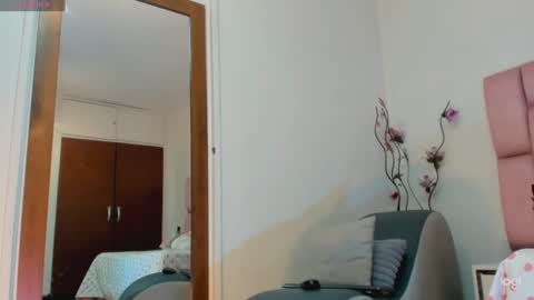 Snapshot of kamila_arias chatting on 07/23/26, 02:37 online show from 07/23/26, 02:37