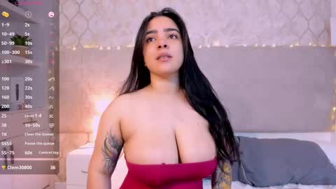 Kamila Betancourt online show from 10/01/25, 01:17