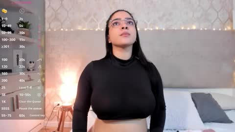 Kamila Betancourt online show from 10/11/25, 11:53