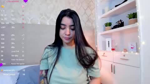 Kamila Betancourt online show from 03/11/26, 01:17