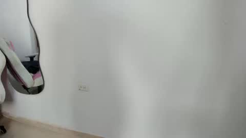 kamilasexi_69 online show from 10/07/25, 10:07