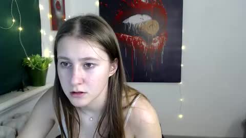 kamilla_love_ online show from 12/15/25, 03:38