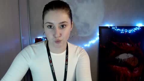kamilla_love_ online show from 04/16/26, 12:17