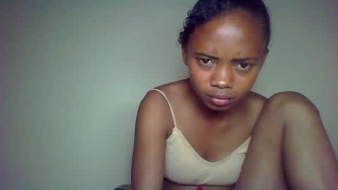 kamillah69 online show from 11/10/25, 07:13