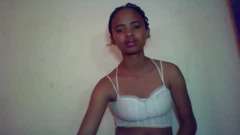 kamillah69 online show from 11/14/25, 06:34