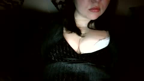 Snapshot of kamillalalove chatting on 02/23/25, 08:11 KamillaLaLove online show from 02/23/25, 08:11