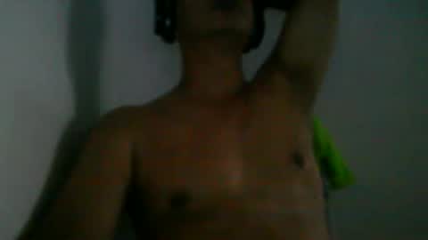Snapshot of kamilo69_ chatting on 01/05/26, 10:46 Kamilo online show from 01/05/26, 10:46